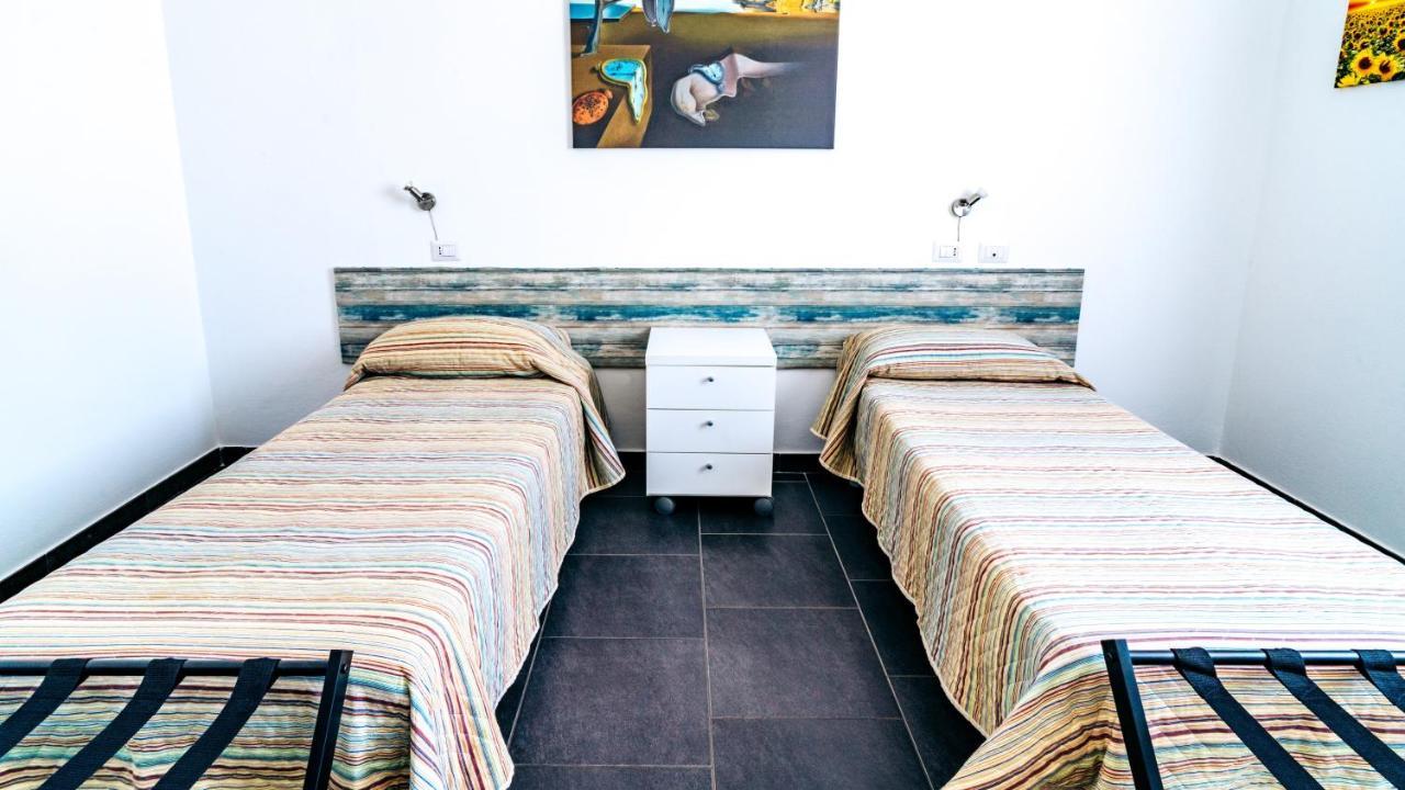 Welcomely - Senyera Apartment